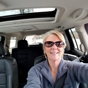 Meet your Posher, Laura